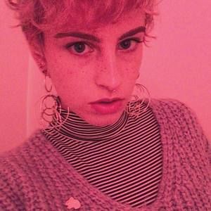 Meet your Posher, Anika